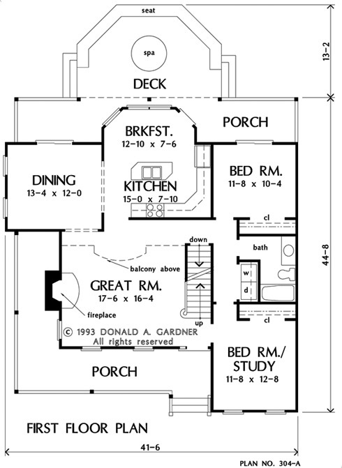 Main level floor plan showing the basement stairs location.