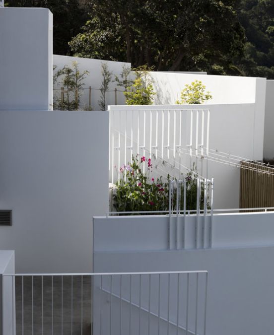 A photograph of the shared outdoor clothes-drying area located at Salmont Place.