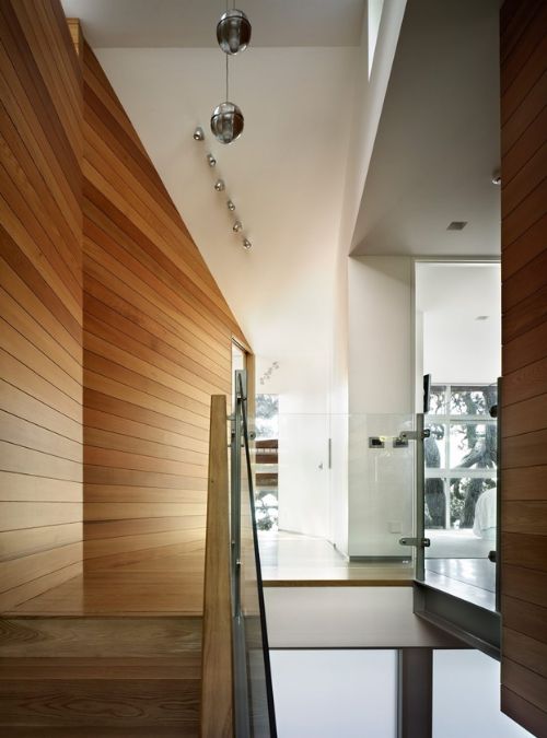 A close-up view of the passageway from the tree house leading to the main house.