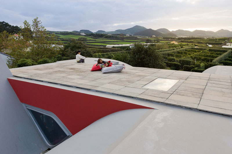 View of the top floor and the surrounding mountain ranges.