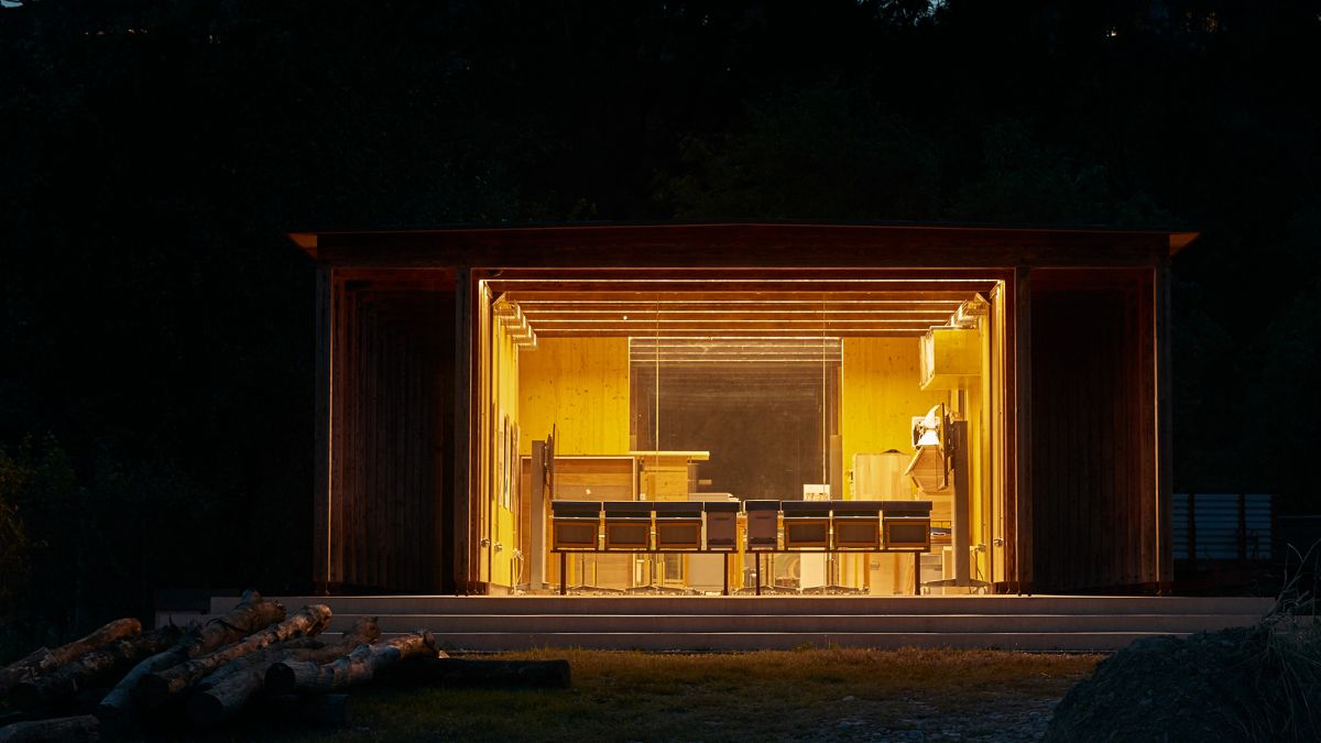 This photograph of the pavilion at night shows how the interior space is made visible by the light.