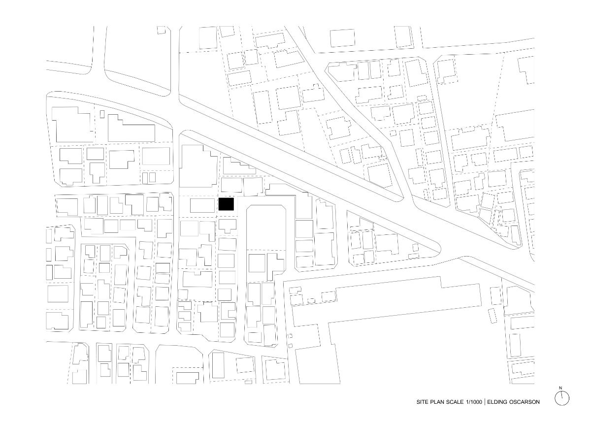 The site plan scale of the Nerima house.