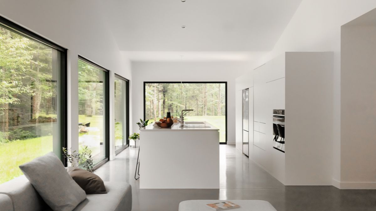 The interior of the house has an all-white theme that exudes modernity and peace.