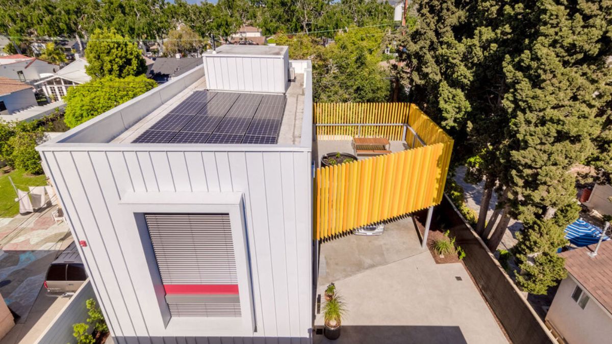 The solar panels on the roof provide the home's energy.