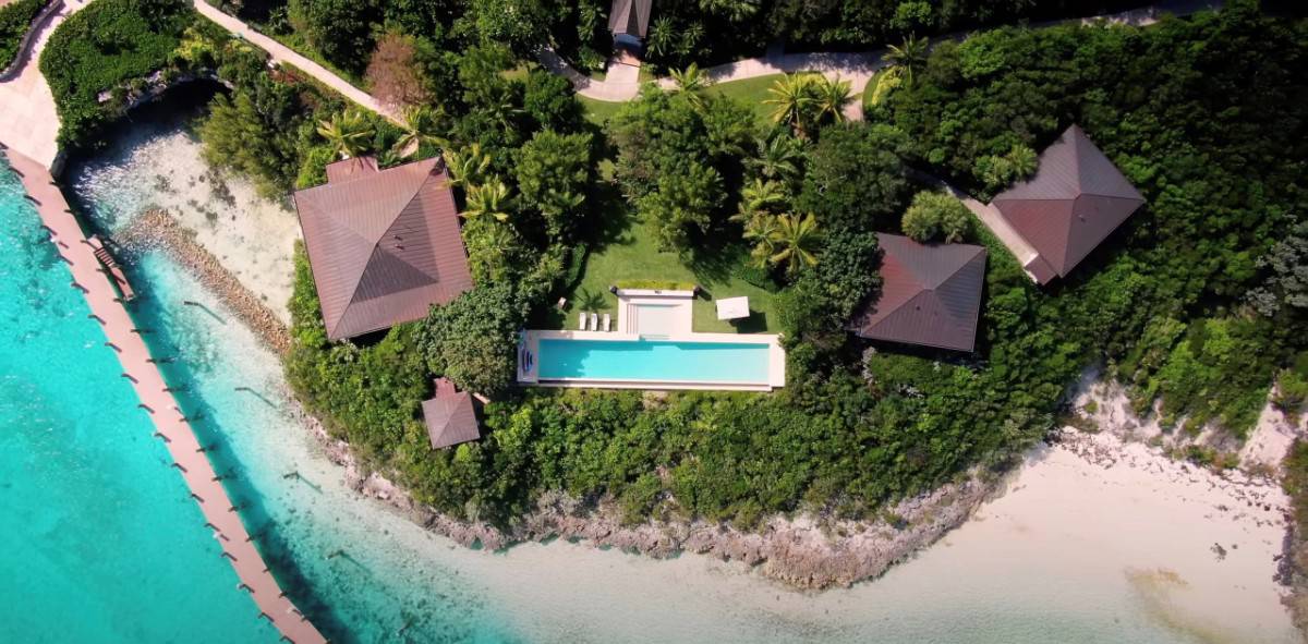 Bird's eye view of the Olympic-sized infinity pool.