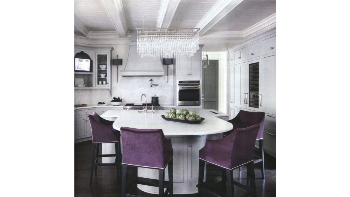 Timeless Glamour by Amy Morris Interiors dining area.