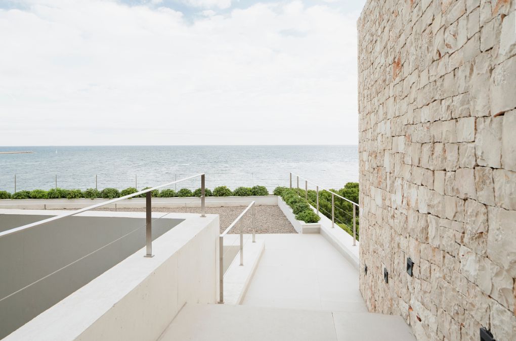 Rooftop terrace with a view of the ocean