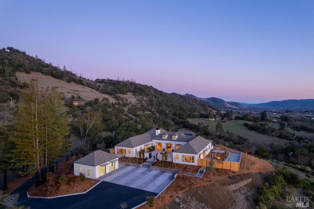 Aerial view of the mansion.