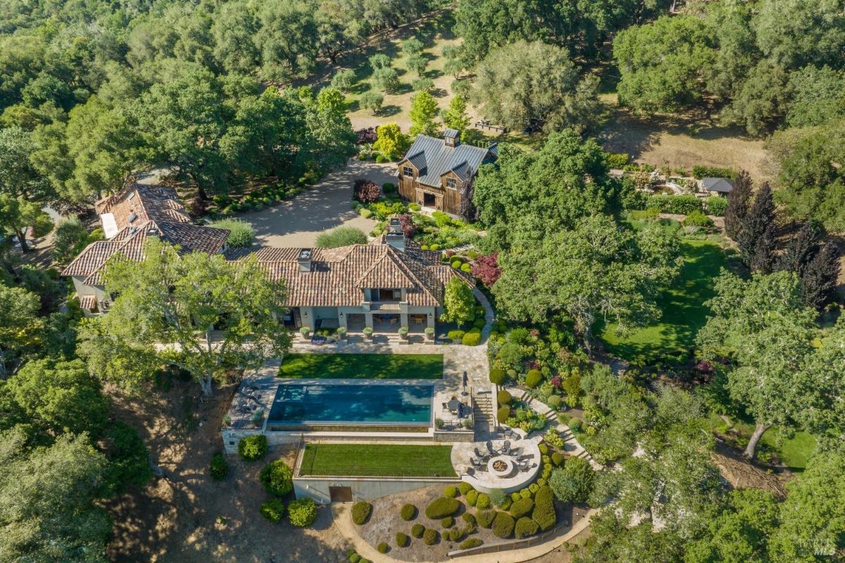 Aerial view of the mansion.