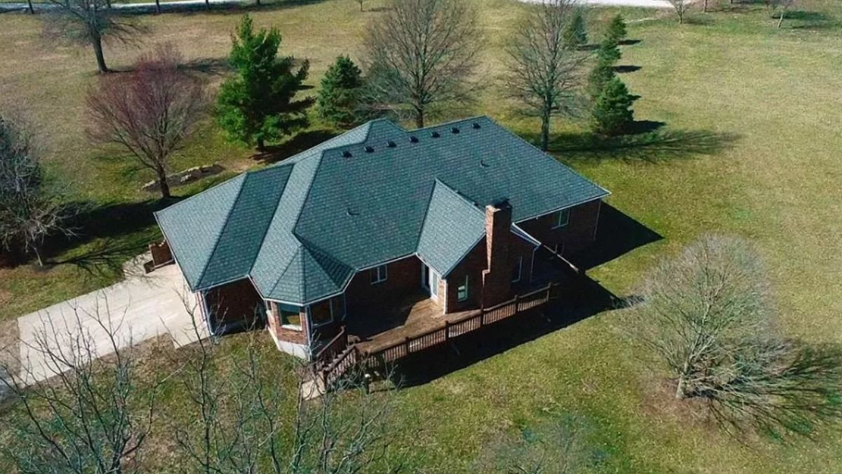 The aerial view of the house.