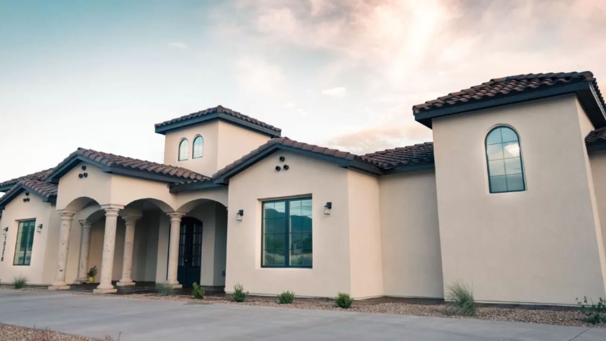 The front view of the house.