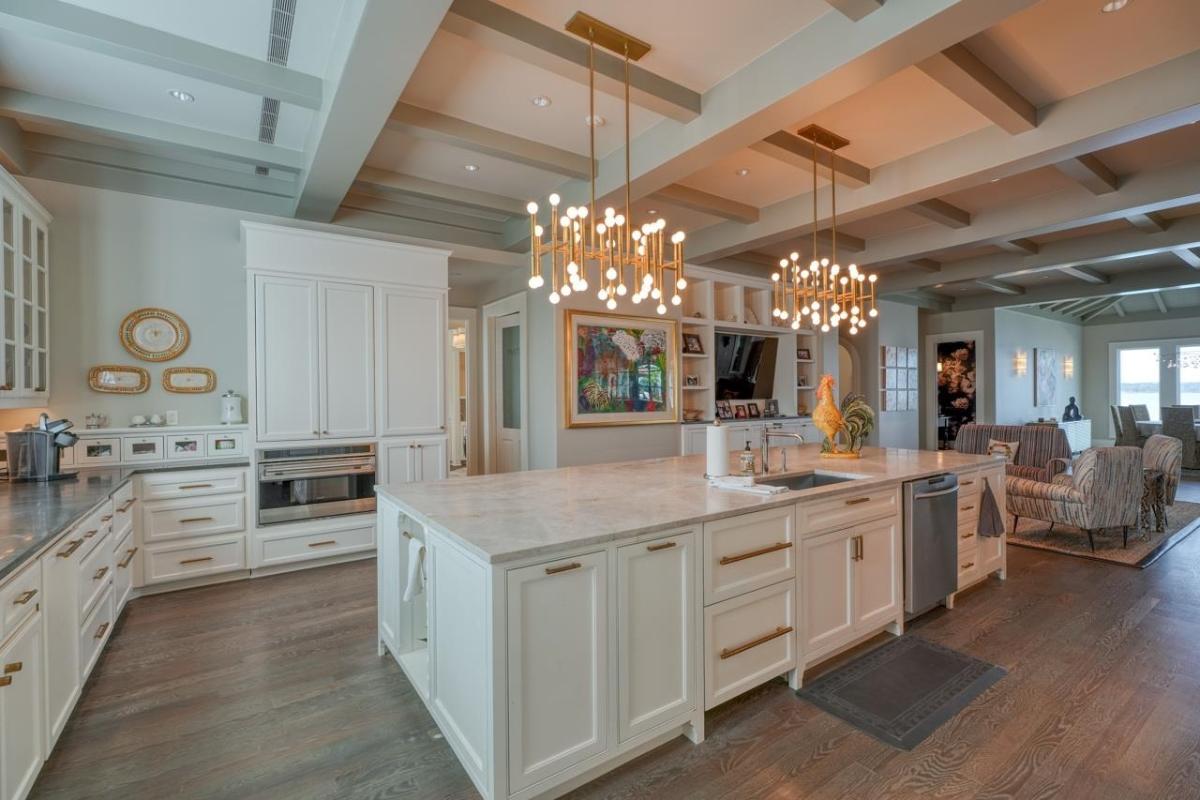 Kitchen with a center island prep area.