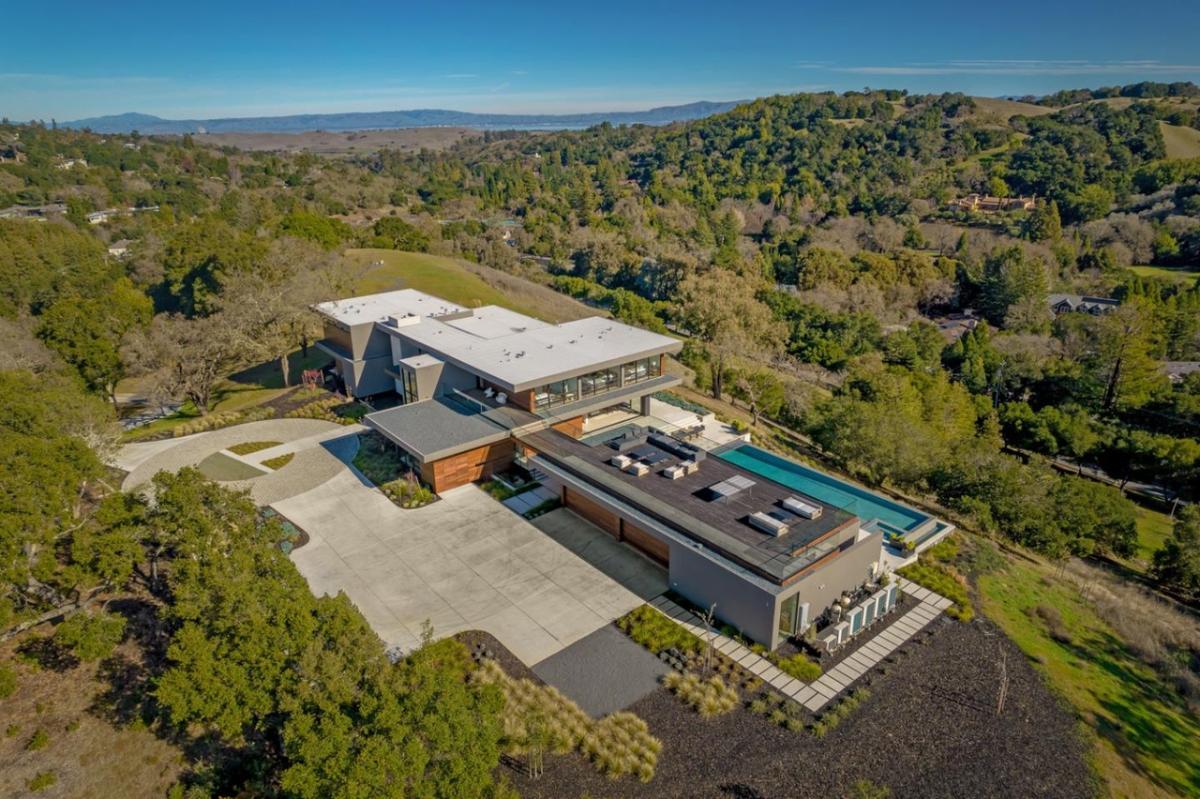 Aerial view of the mansion.