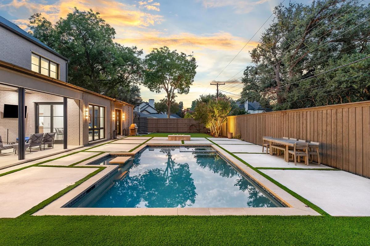 Pool with a fire pit.