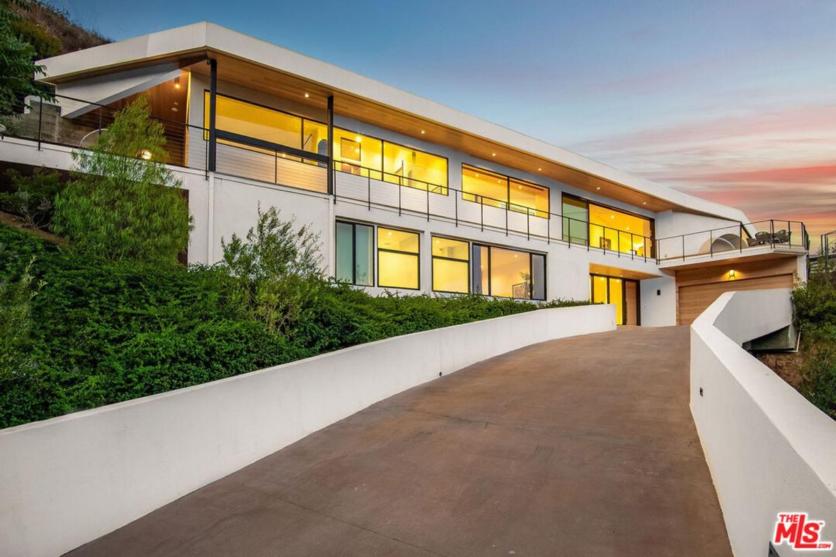 5,128 Sq. Ft. Mansion in Los Angeles, CA ($6,495,000)