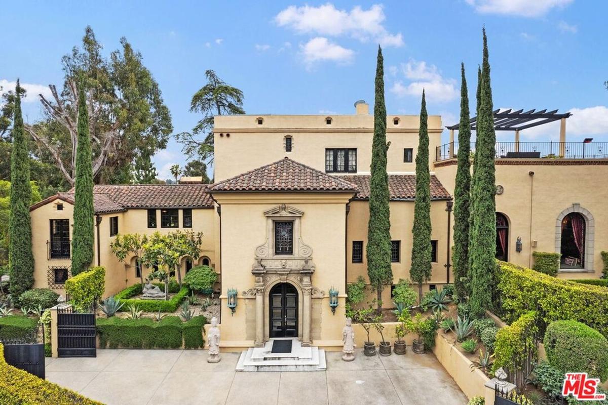 8,436 Sq. Ft. Mansion in Los Angeles, CA ($26,000,000)