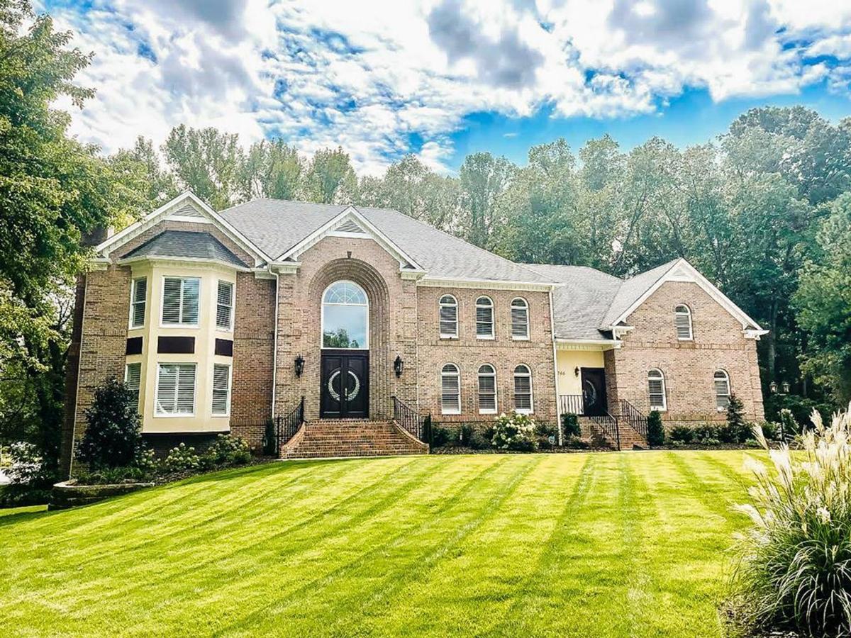 10,461 Sq. Ft. Mansion in Dalton, GA ($1,775,000)