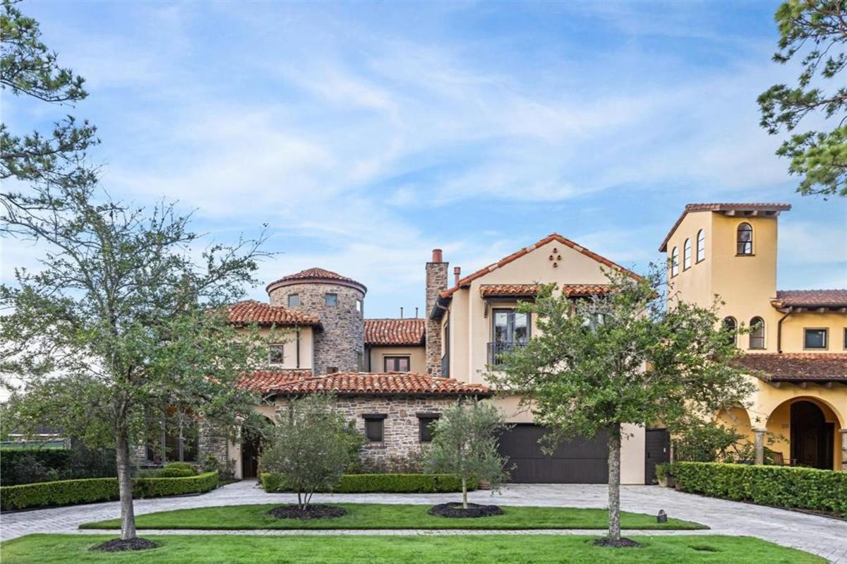 7,105 Sq. Ft. Mansion in Houston, TX ($4,100,000)