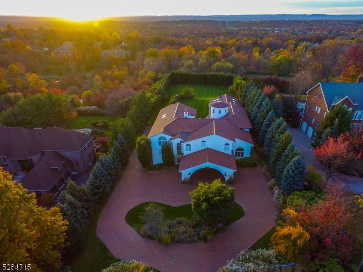 11,213 Sq. Ft. Mansion in Livingston Twp., NJ ($3,990,000)