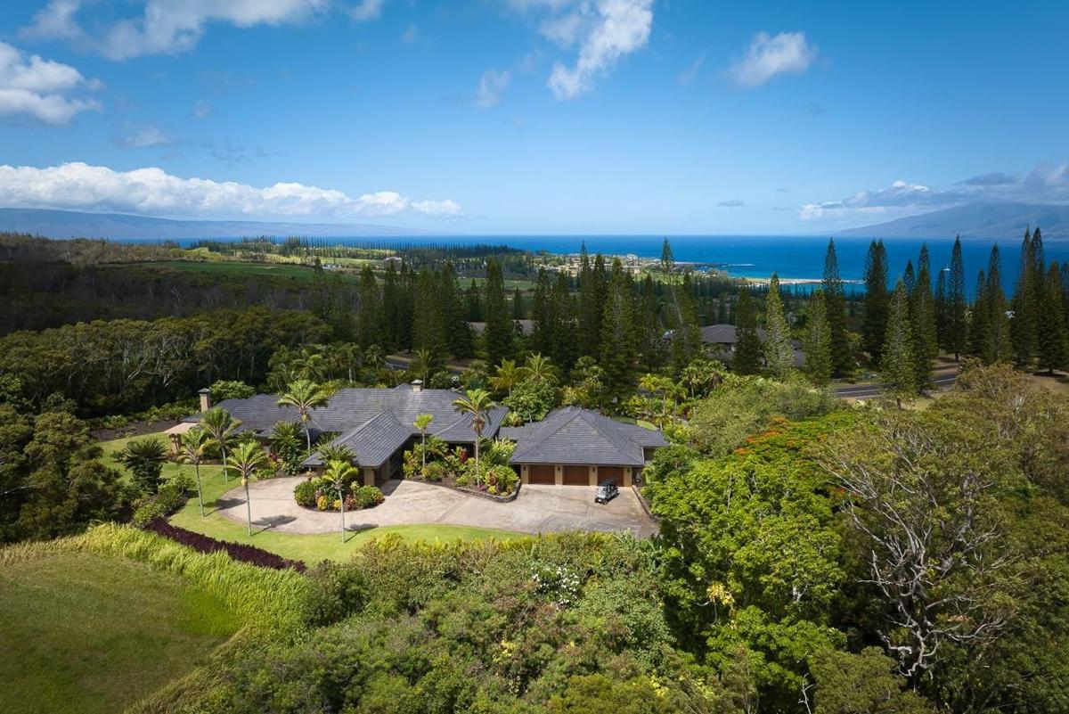 5,366 Sq. Ft. Mansion in Lahaina, HI ($11,800,000)