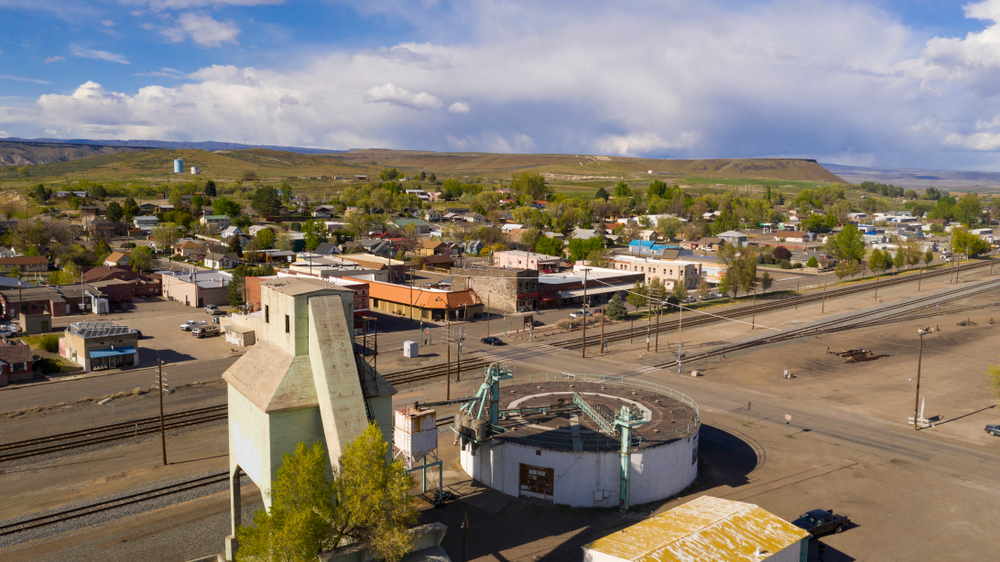 10 Secluded Towns Off the Beaten Bluff in Idaho’s Snake River Plain