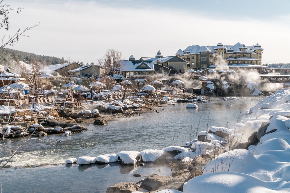 20 of the Best Towns for Natural Hot Springs Across the USA