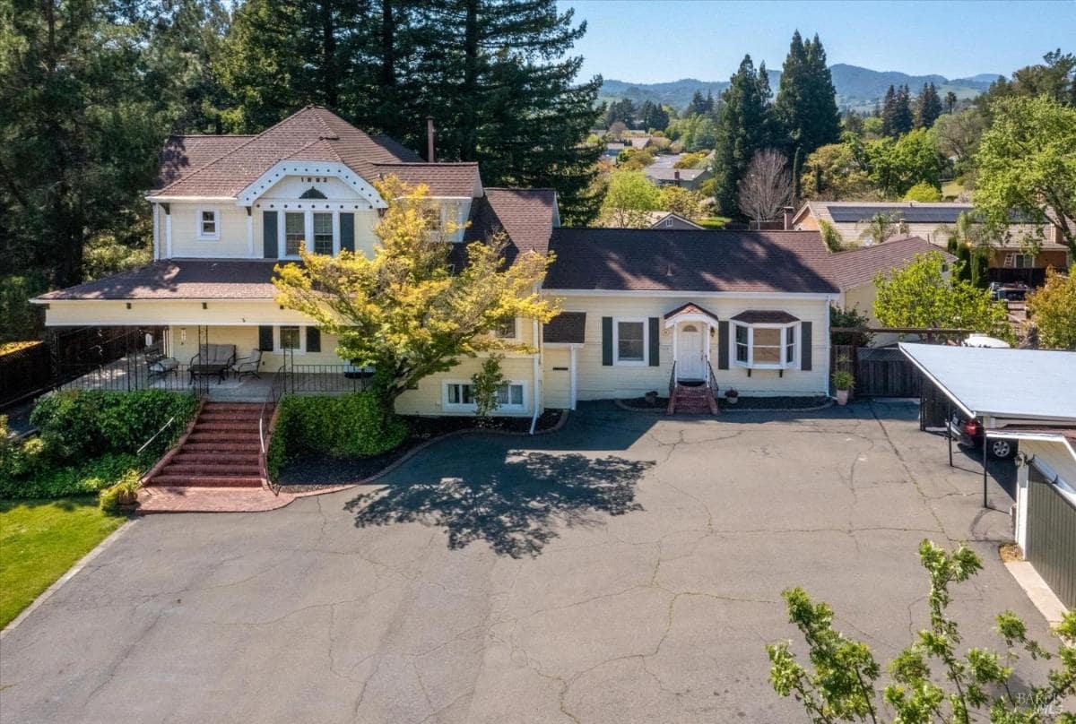 1133 Larkin Way in Napa, CA ($3,999,000)