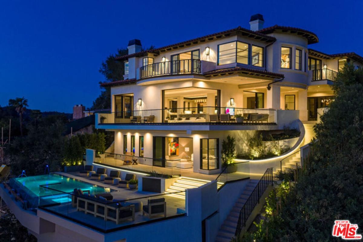 12,339 Sq. Ft. Mansion in Los Angeles, CA ($18,395,000)