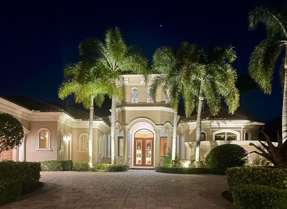 5,213 Sq. Ft. Mansion in West Palm Beach, FL ($2,250,000)