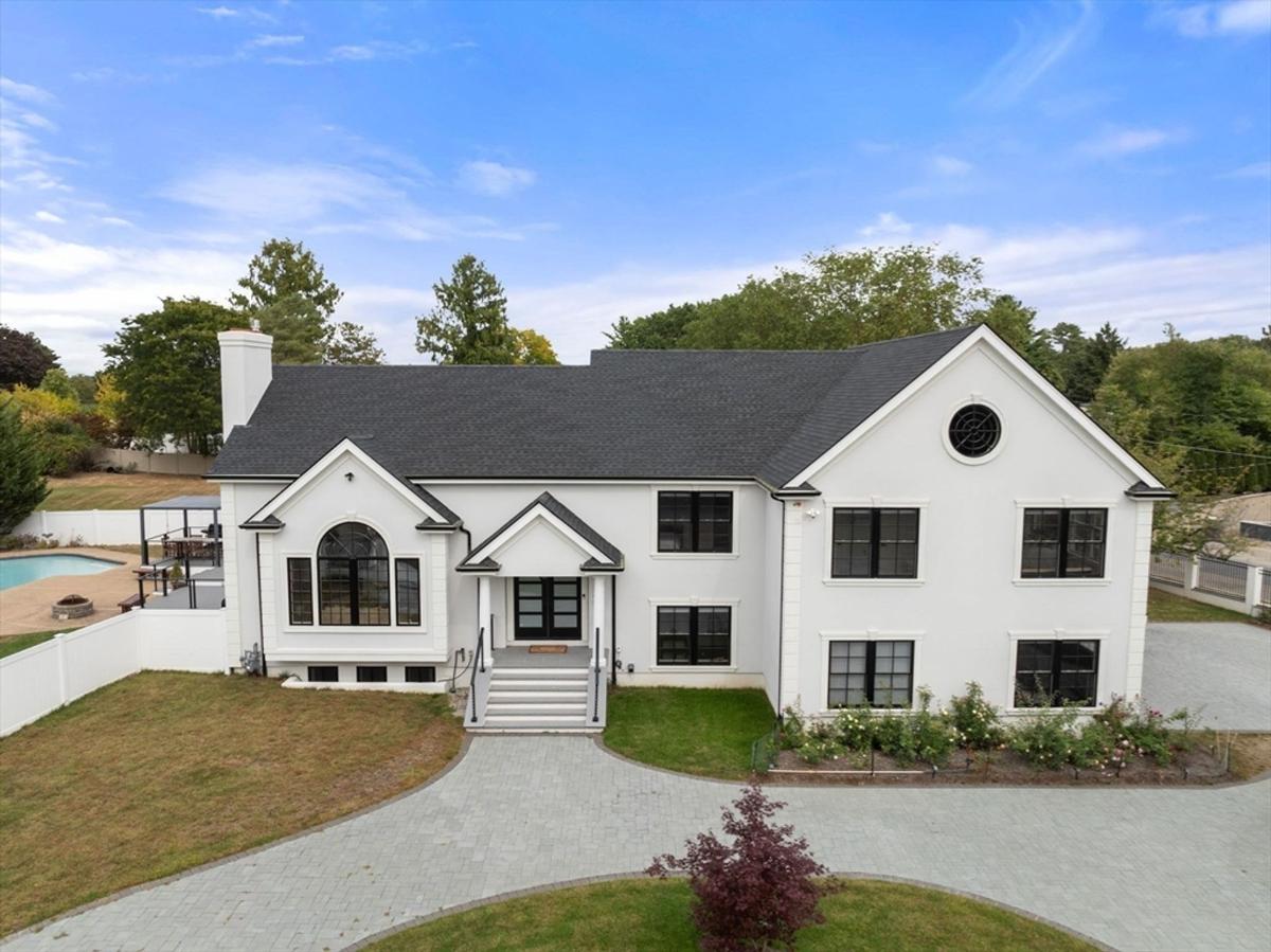 6,354 Sq. Ft. Mansion in Newton, MA ($3,798,000)