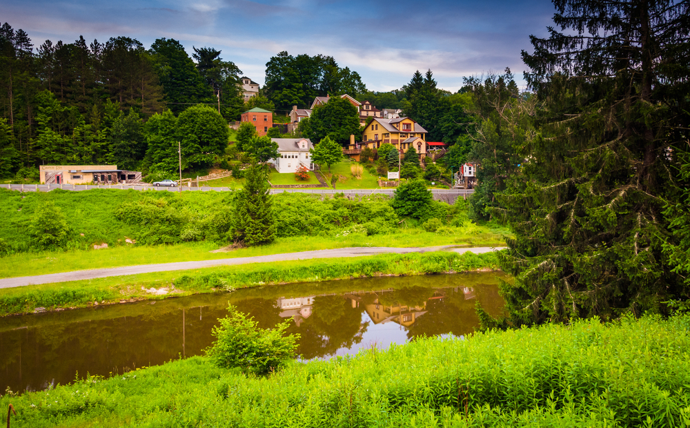 10 Secluded Towns in West Virginia Capture the Essence of Appalachian Charm