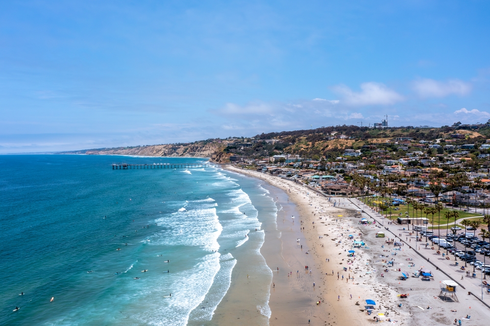 15 of the Best Surf Towns in California for Beginners