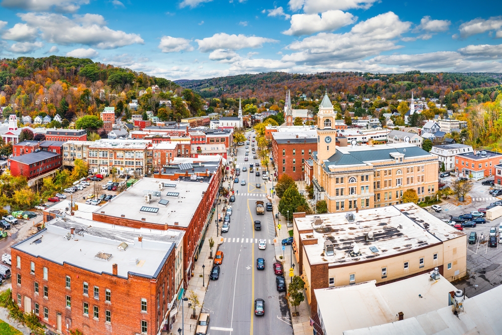 15 of the Best Cozy Towns for Organic Farming and Farmers Markets