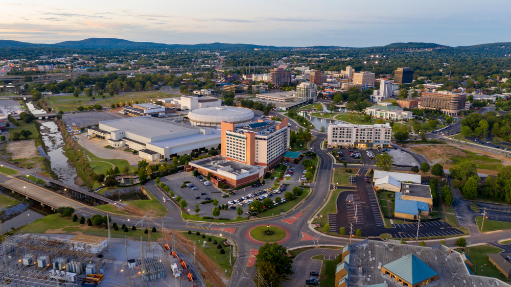 18 of the Most Charming Azalea Towns in Alabama