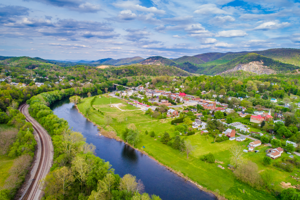 10 Secluded Towns in Virginia Take a Trip Back in Time