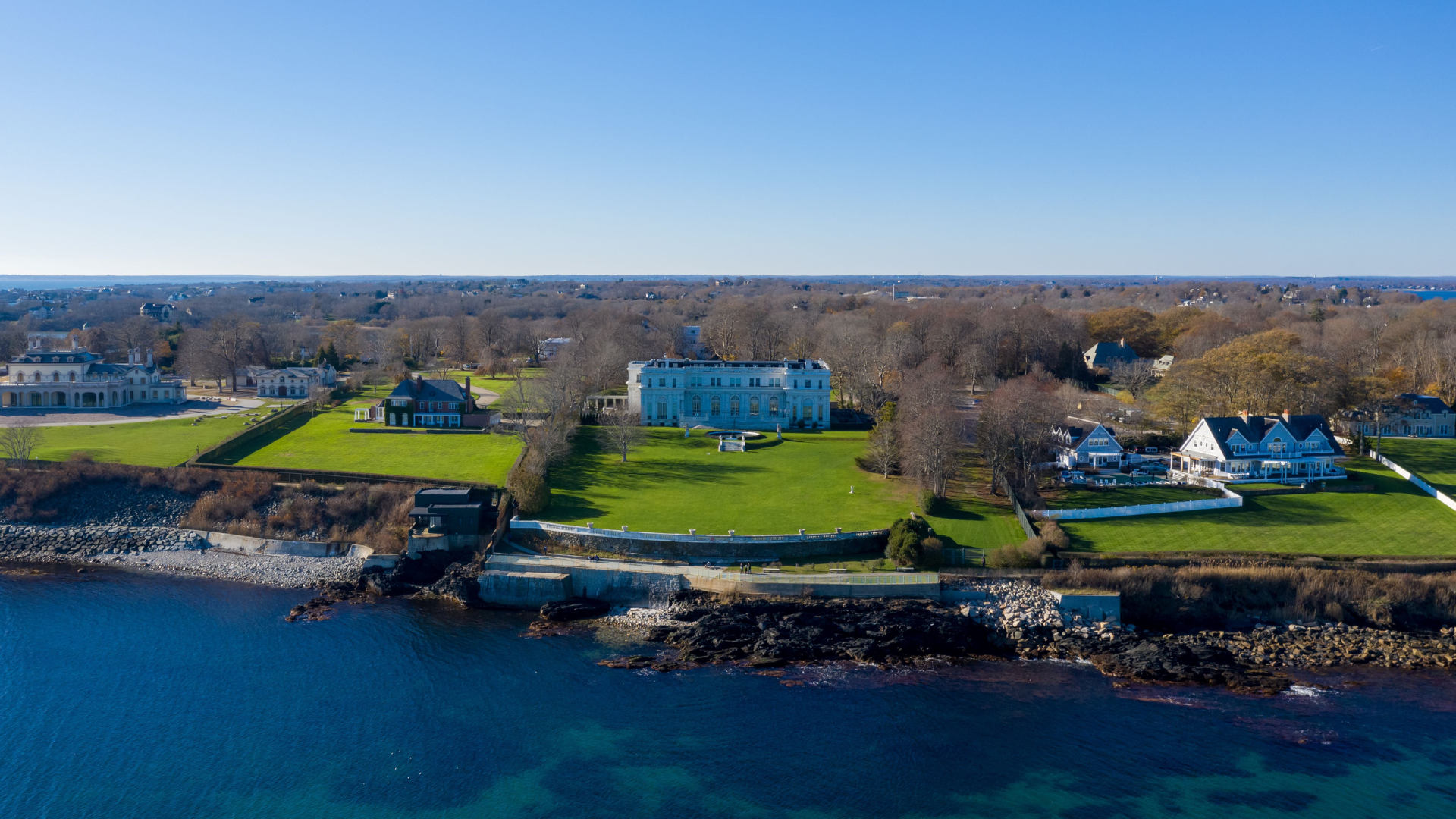 15 Impressive Historic Mansions Built on Islands in the USA