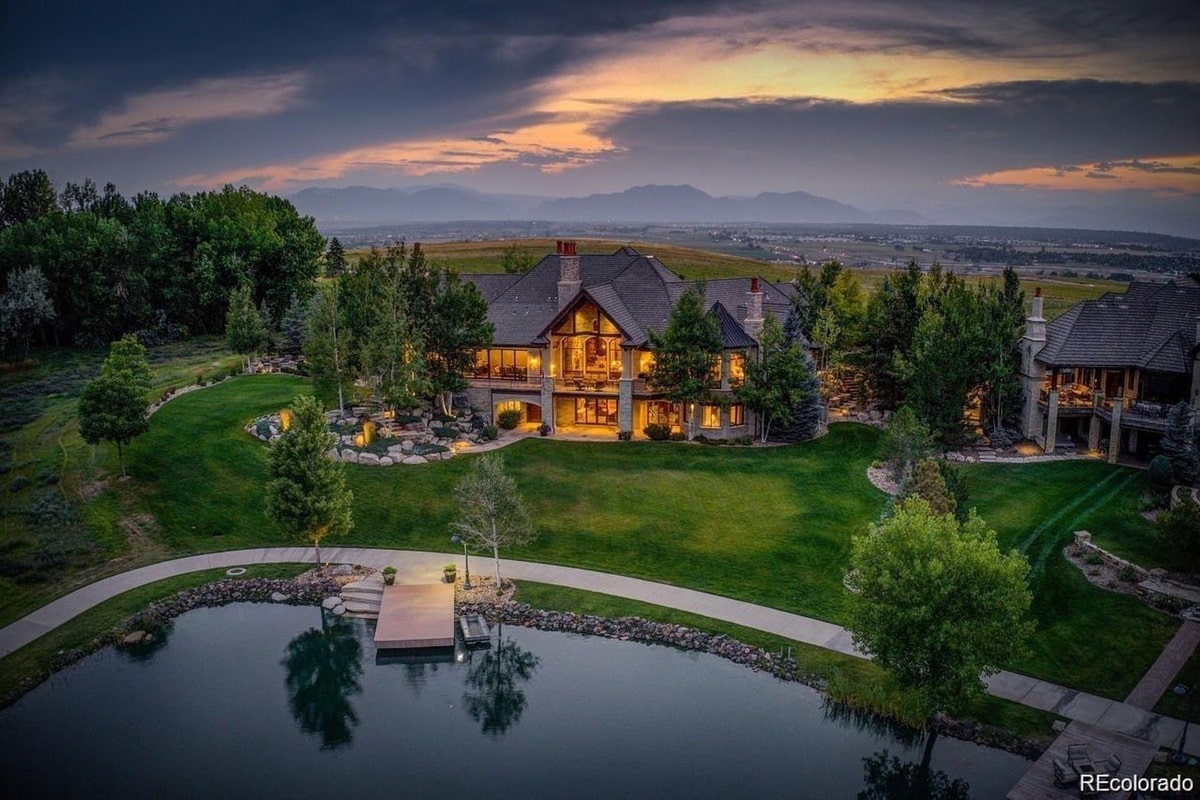 A majestic mountain home, this expansive residence commands attention with its impressive size and sophisticated architectural design. The property's luxurious features and prime location create a truly exceptional living experience.