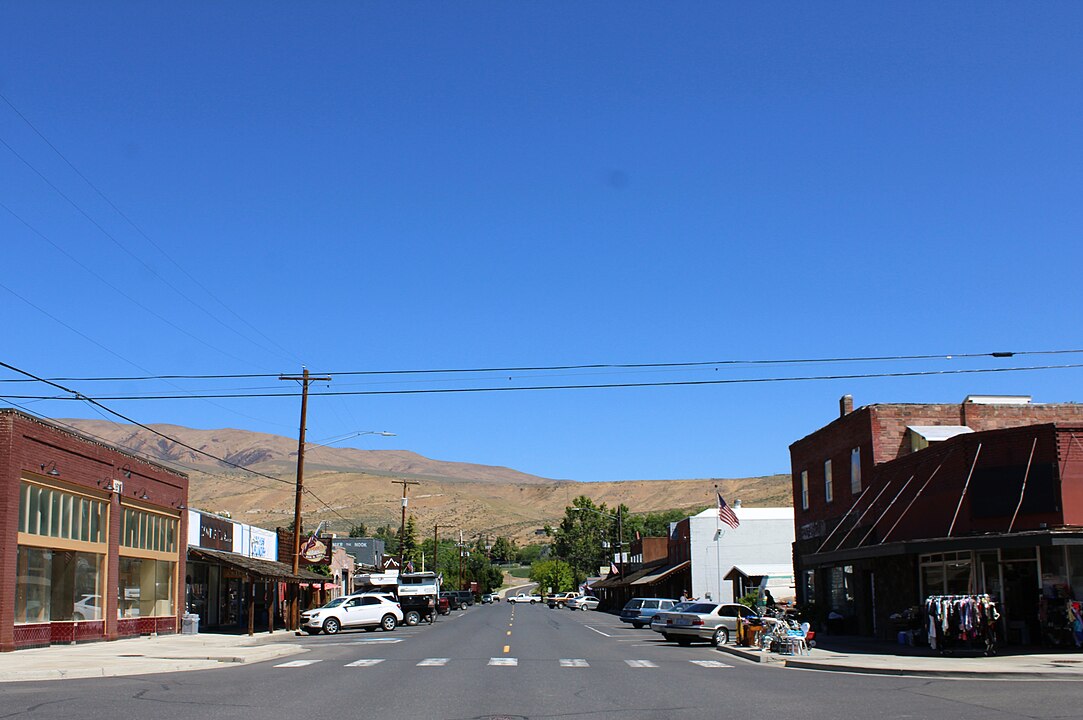 10 Secluded Towns in Washington State’s Yakima Valley Surrounded by Vineyards