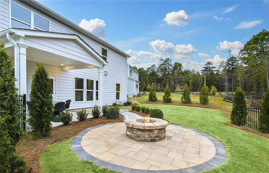 Craftsman-Style 5-Bedroom Home with Front Porch and 3-Car Garage