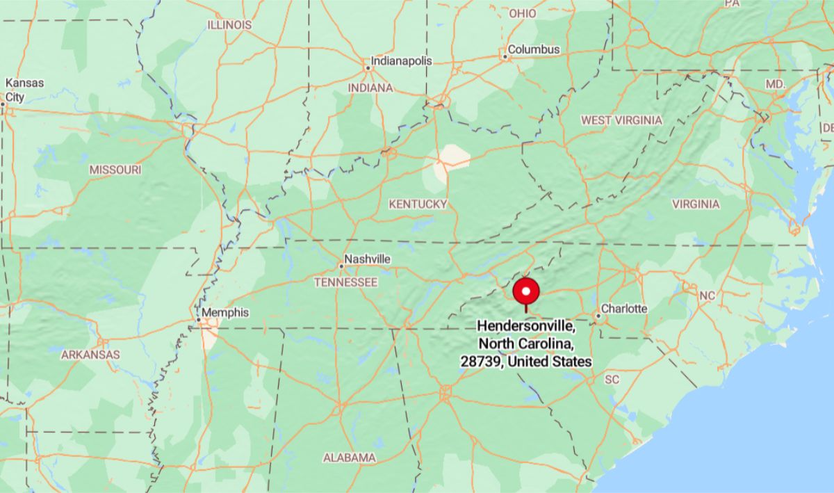 Hendersonville, NC 28739 is located in the western region of North Carolina, within Henderson County, south of Asheville.