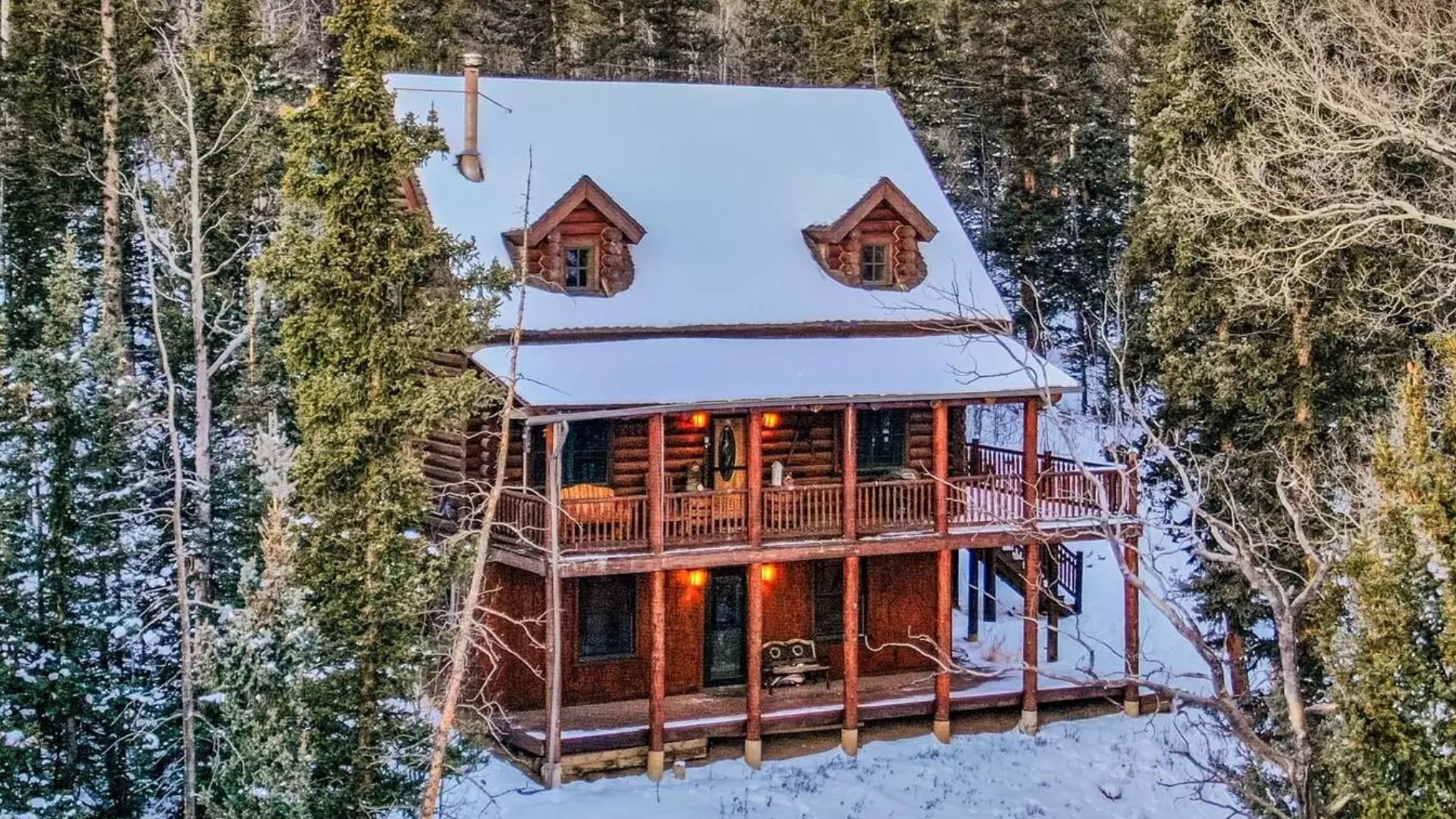 Take a Tour of These 5 Secluded Storybook Log Cabins in Colorado