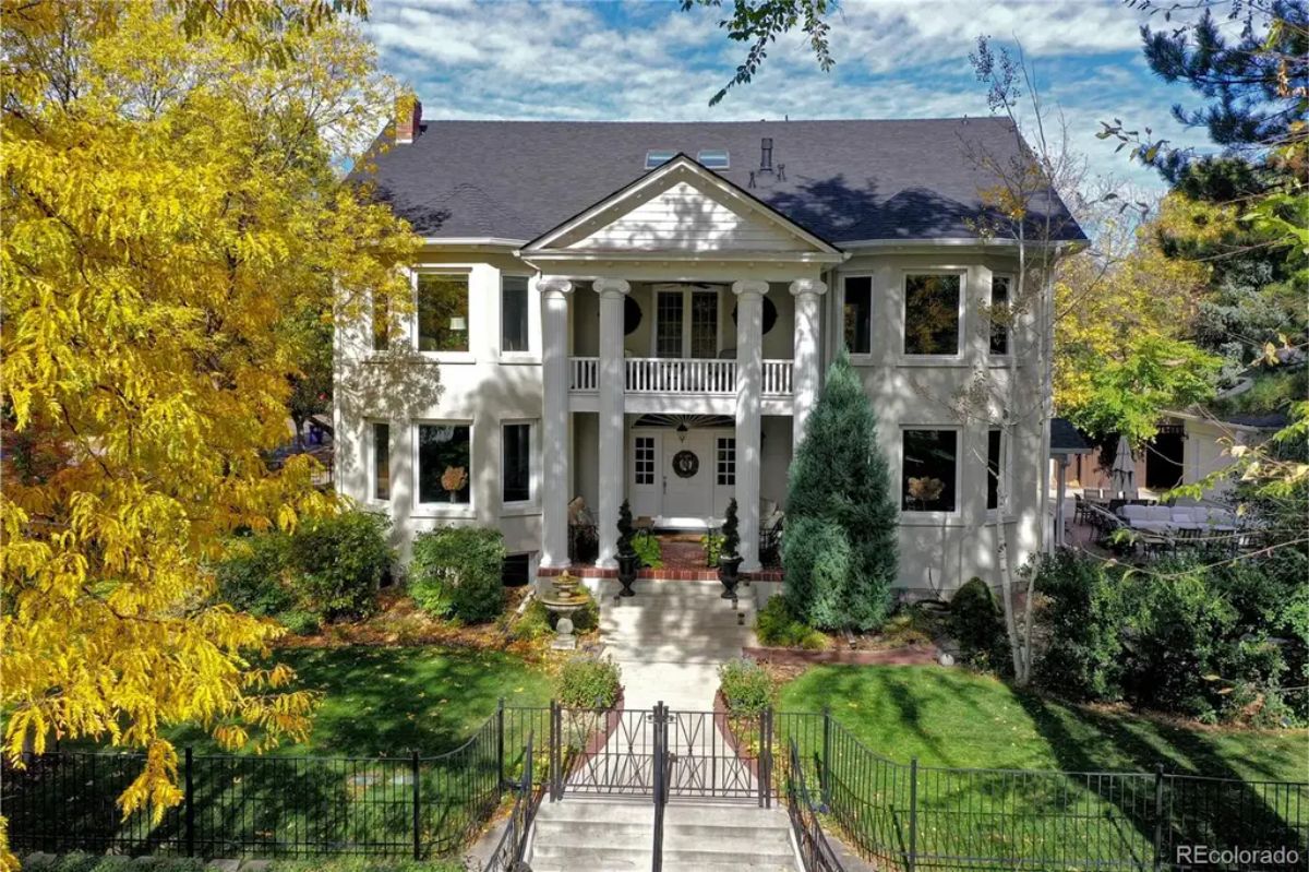 This 1907 Thomas Croke-inspired mansion in Park Hill combines timeless historic charm with modern convenience, featuring 6 spacious bedrooms and 9 beautifully designed bathrooms within 7,149 square feet.