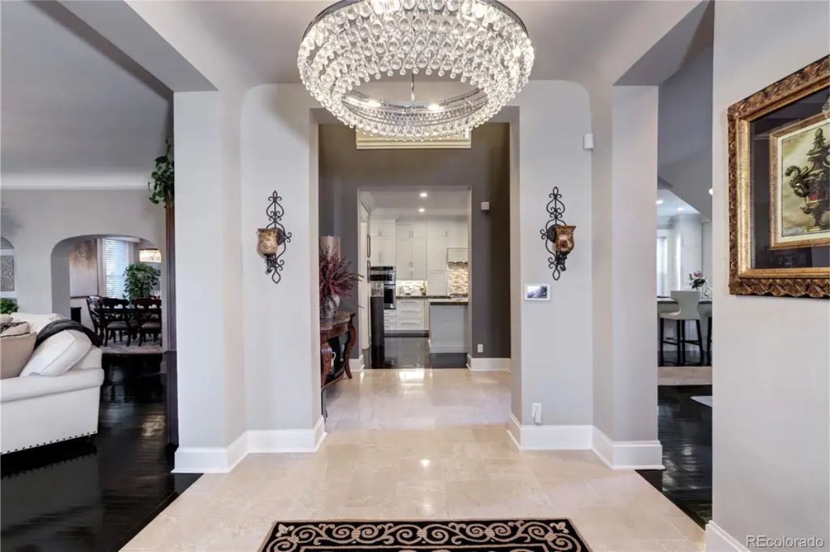 Crystal chandelier that sets a tone of luxury and refinement.